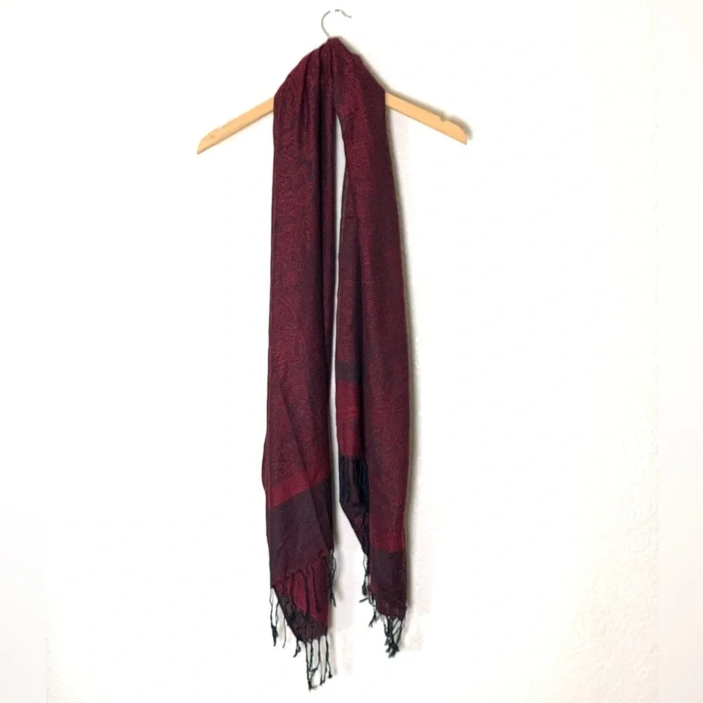 LIKE NEW pashmina blend fringe burgundy scarf wrap